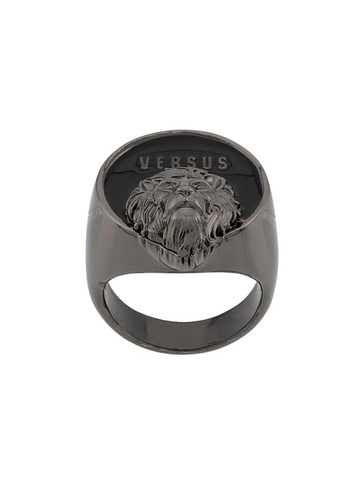 Versus Embossed Chunky Ring - Silver