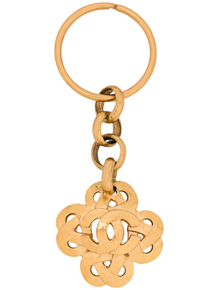 Chanel Vintage Flower Cc Cutout Key Chain - Metallic