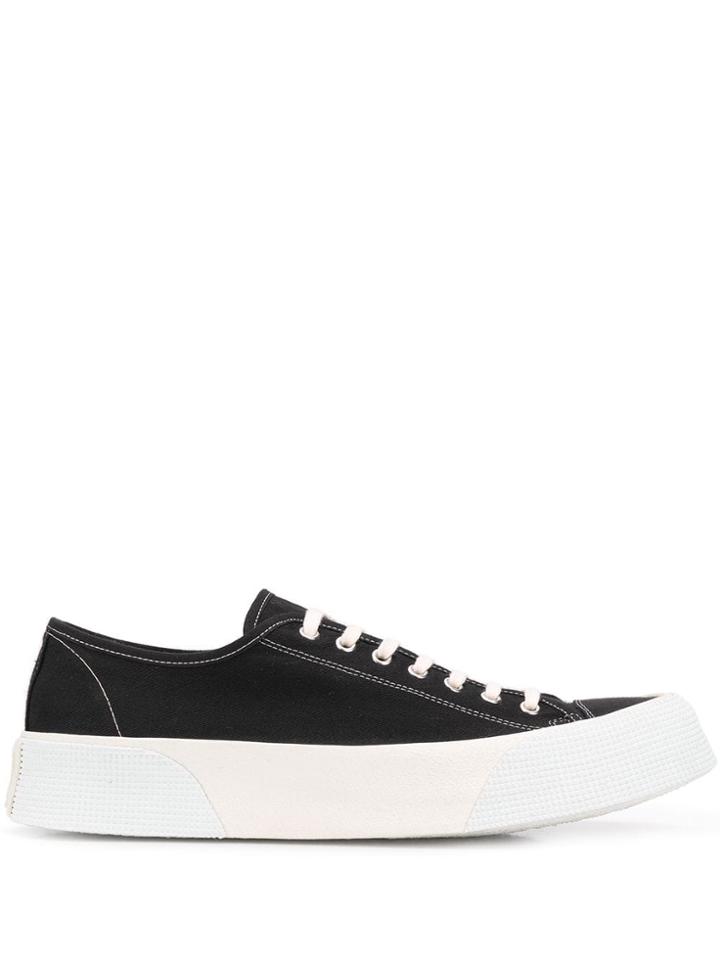 Ami Alexandre Mattiussi Low Top Vulcanized Trainers - Black