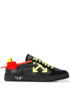 Off-white Arrow Security Tag Sneakers - Black