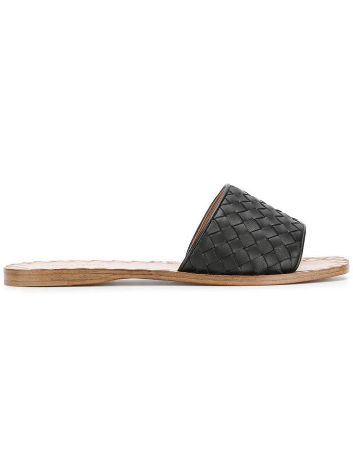 Bottega Veneta Nero Intrecciato Nappa Ravello Sandals - Black