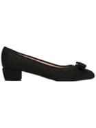 Salvatore Ferragamo Vara Pumps, Women's, Size: 5, Black, Leather