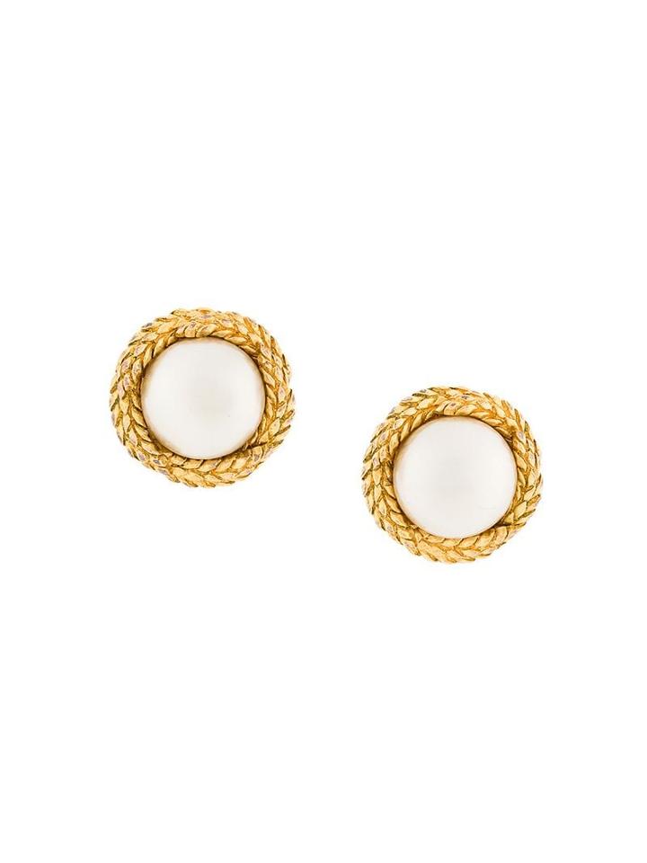 Chanel Pre-owned Faux Pearl Circular Earrings - Metallic