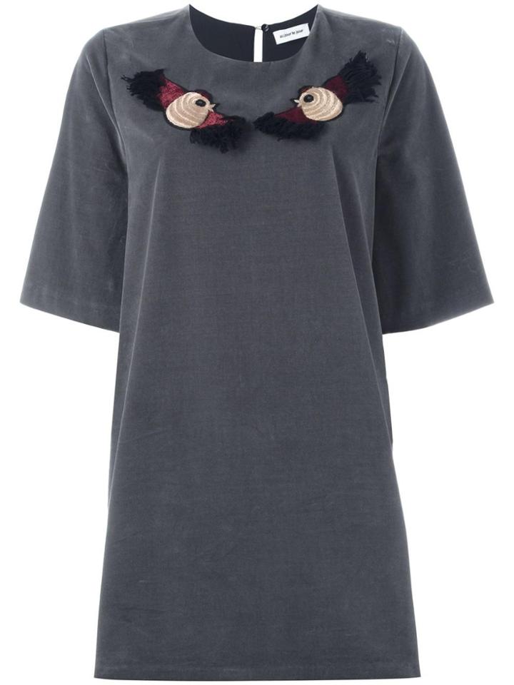 Au Jour Le Jour Embroidered Bird T-shirt Dress - Grey