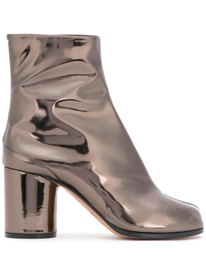 Maison Margiela Laminated Tabi Boots - Brown