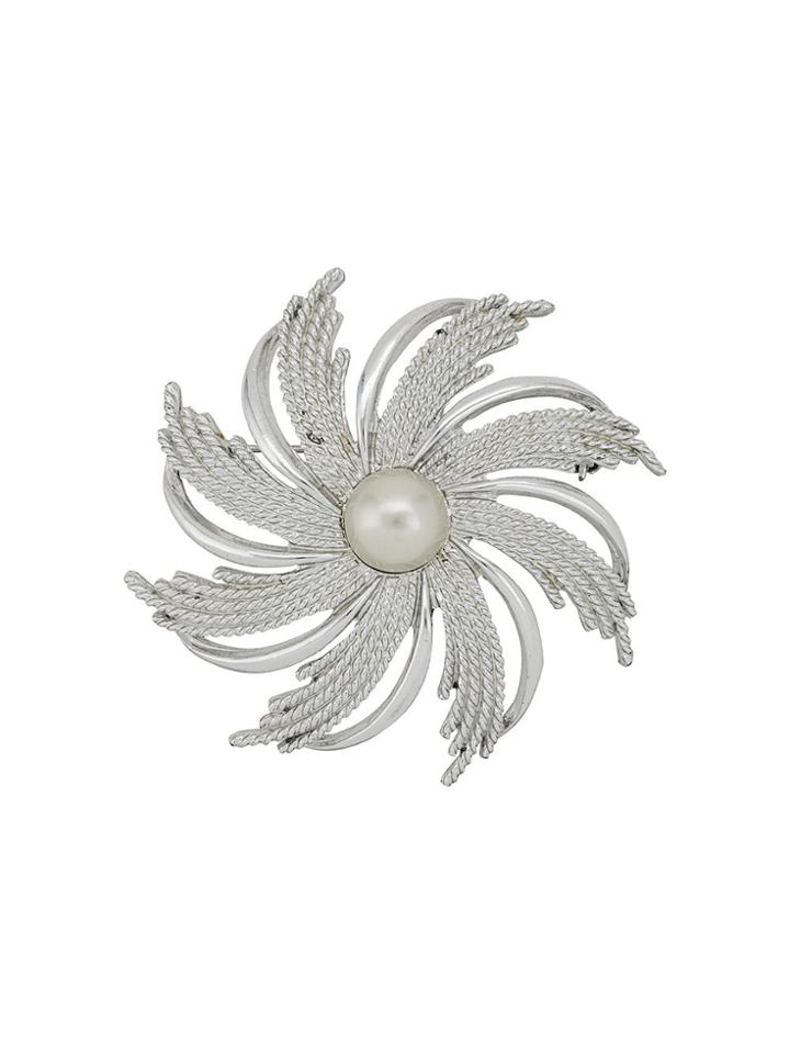 Susan Caplan Vintage 1960s Sarah Coventry Brooch - Silver