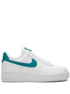 Nike Wmns Air Force 1 07 Low-top Sneakers - White