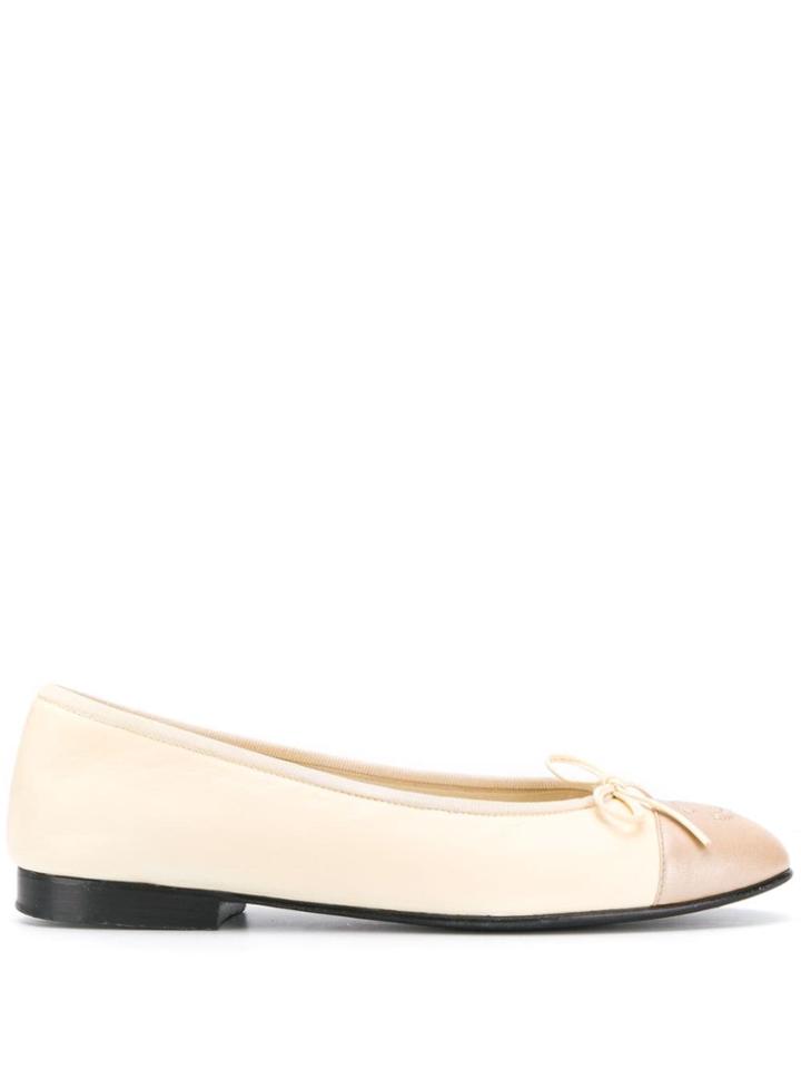 Chanel Pre-owned 2000's Contrasting Cc Toe Ballerinas - Neutrals