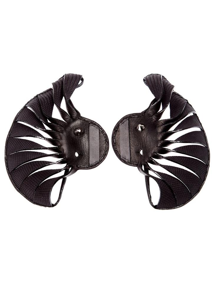 Thomasine Slit Shell Cuff