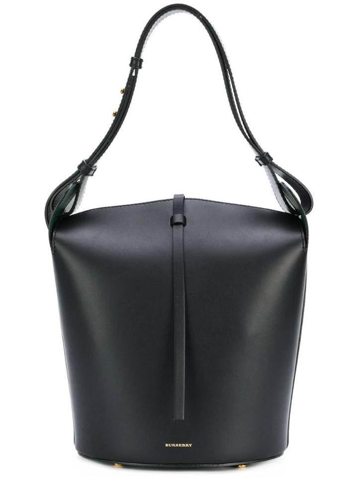 Burberry The Medium Leather Bucket Bag - Black
