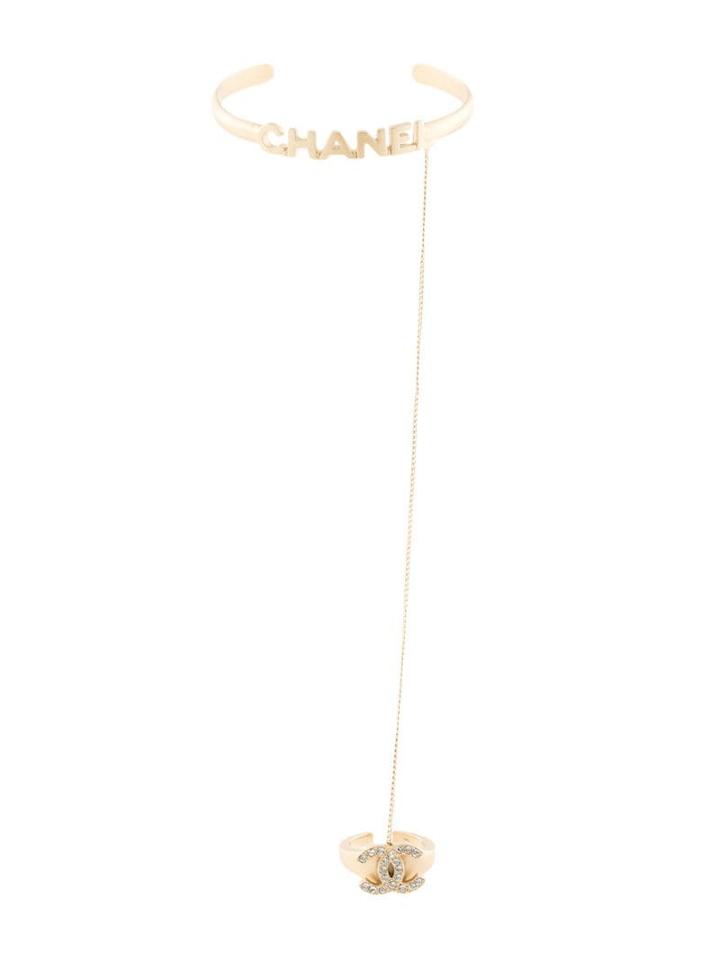 Chanel Pre-owned 2001 Brushed Logo & Ring Cuff - Gold