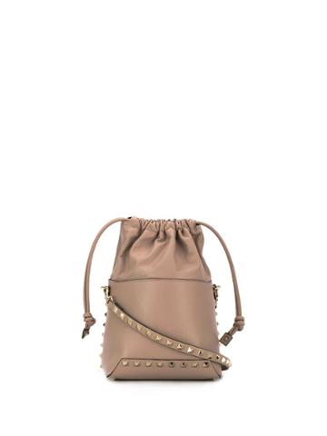 Valentino Valentino Garavani Rockstud Bucket Bag - Neutrals
