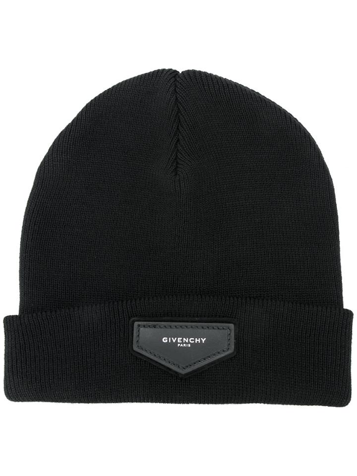 Givenchy Logo Plaque Beanie - Black