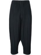 Homme Plissé Issey Miyake Pleated Cropped Trousers, Men's, Size: 3, Green, Polyester