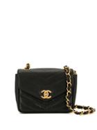 Chanel Pre-owned V Stitch Chain Shoulder Bag - Black