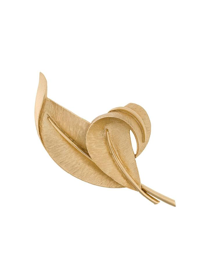 Susan Caplan Vintage 1960's Trifari Vintage Leaf Brooch - Gold