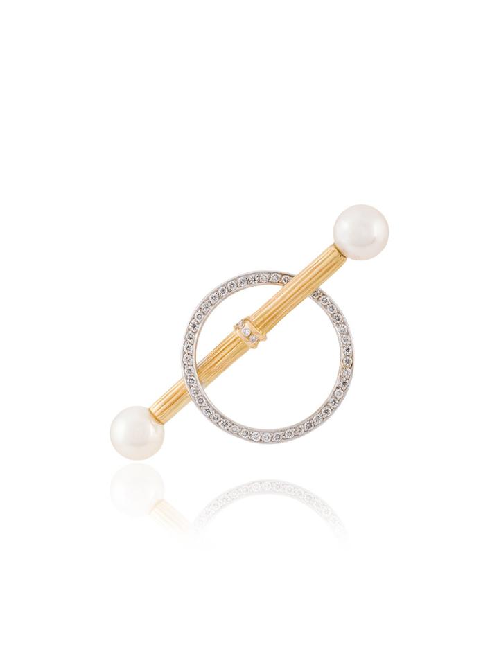 Yvonne Léon Circle Bar Stud Earrings - Metallic
