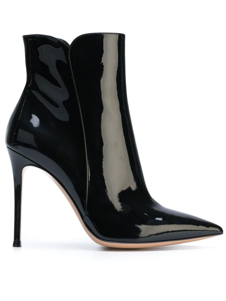 Gianvito Rossi Pointed Ankle Boots - Black