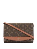 Louis Vuitton Pre-owned Gm Monogram Crossbody Bag - Brown