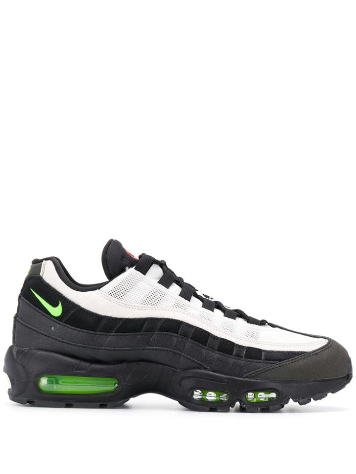 Nike Air Max 95 Essential Trainers - Black