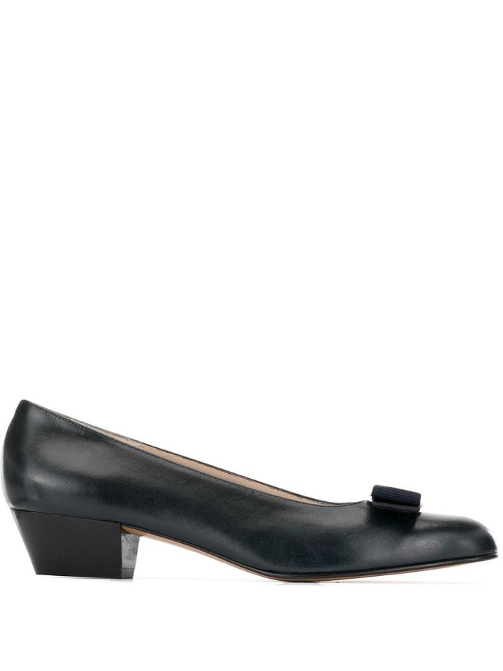 Salvatore Ferragamo Vintage Vara Pumps - Black