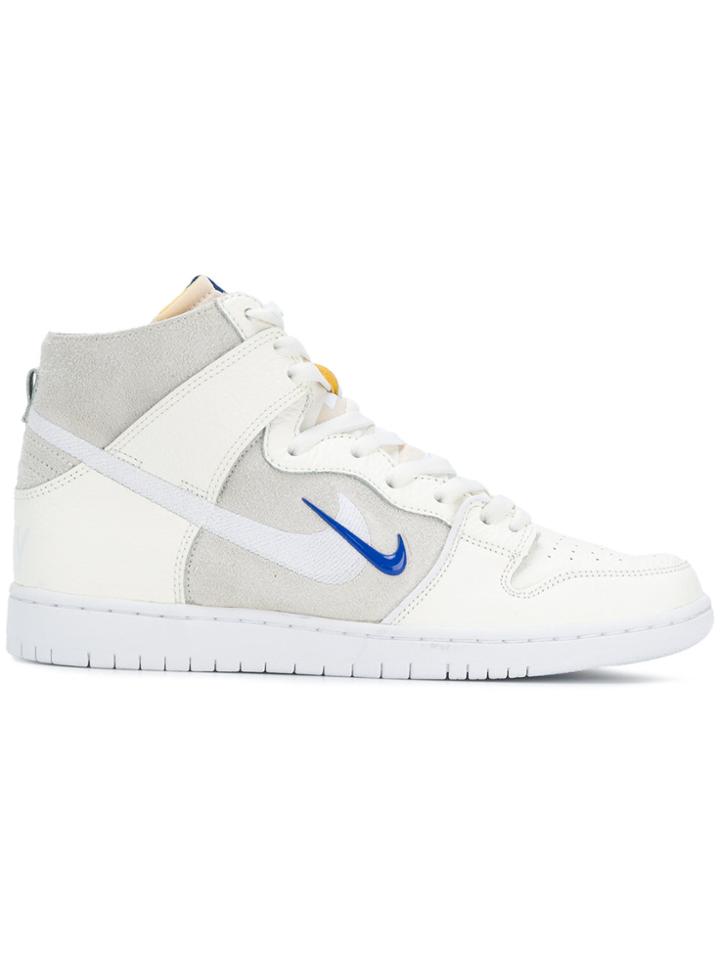 Nike Soulland X Nike Sb' Zoom Dunk - White