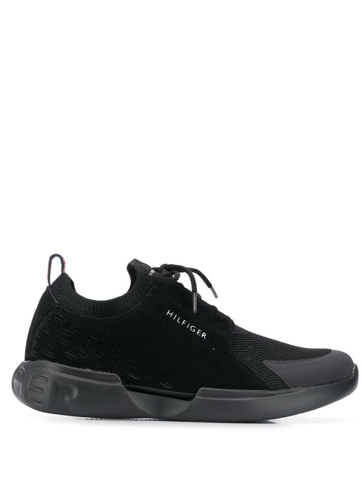Tommy Hilfiger Logo Embroidered Sneakers - Black
