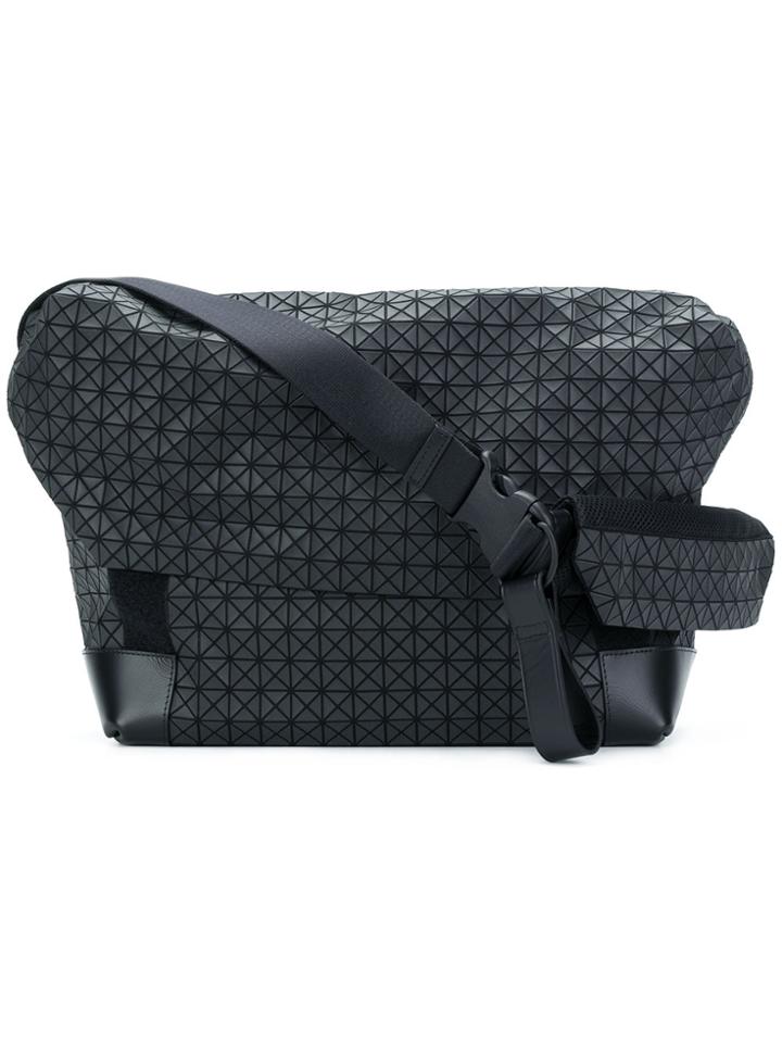 Issey Miyake Geometric Pattern Shoulder Bag - Black
