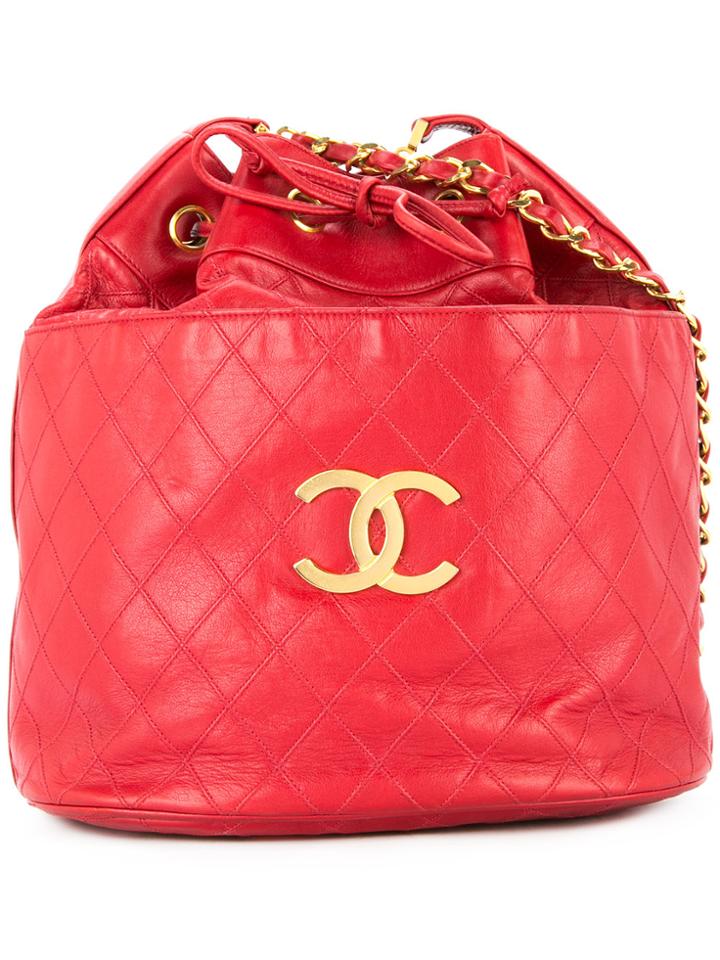 Chanel Vintage Quilted Drawstring Shoulder Bag - Red