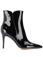 Gianvito Rossi Pointed Toe Booties - Black