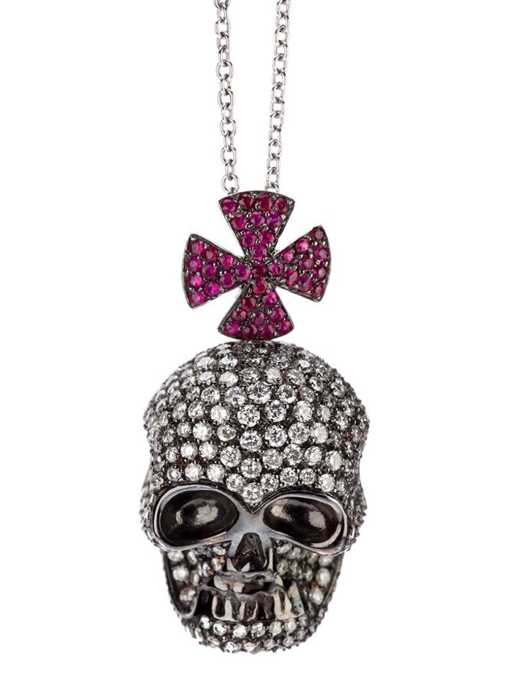 Gavello Skull Pendant Necklace - Metallic