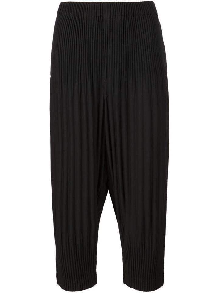 Homme Plissé Issey Miyake Pleated Cropped Trousers, Men's, Size: 2, Black, Polyester