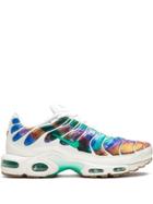 Nike Air Max Plus Print Low Top Sneakers - White