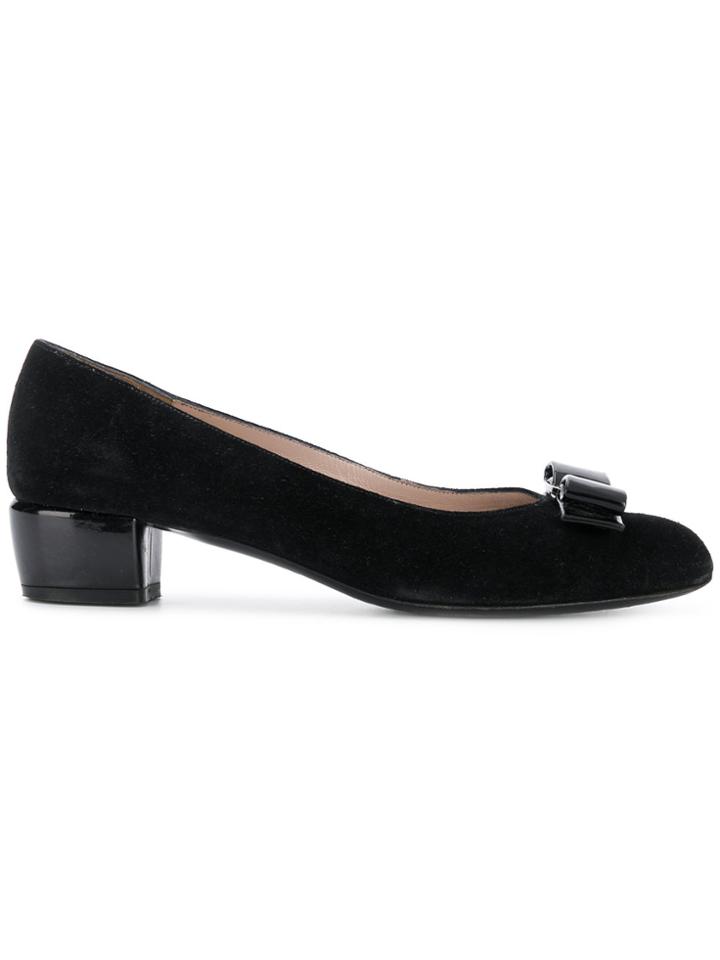 Salvatore Ferragamo Vintage Vara Bow Pumps - Black