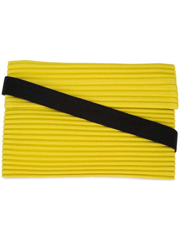 Homme Plissé Issey Miyake Pleated Flat Bag - Yellow
