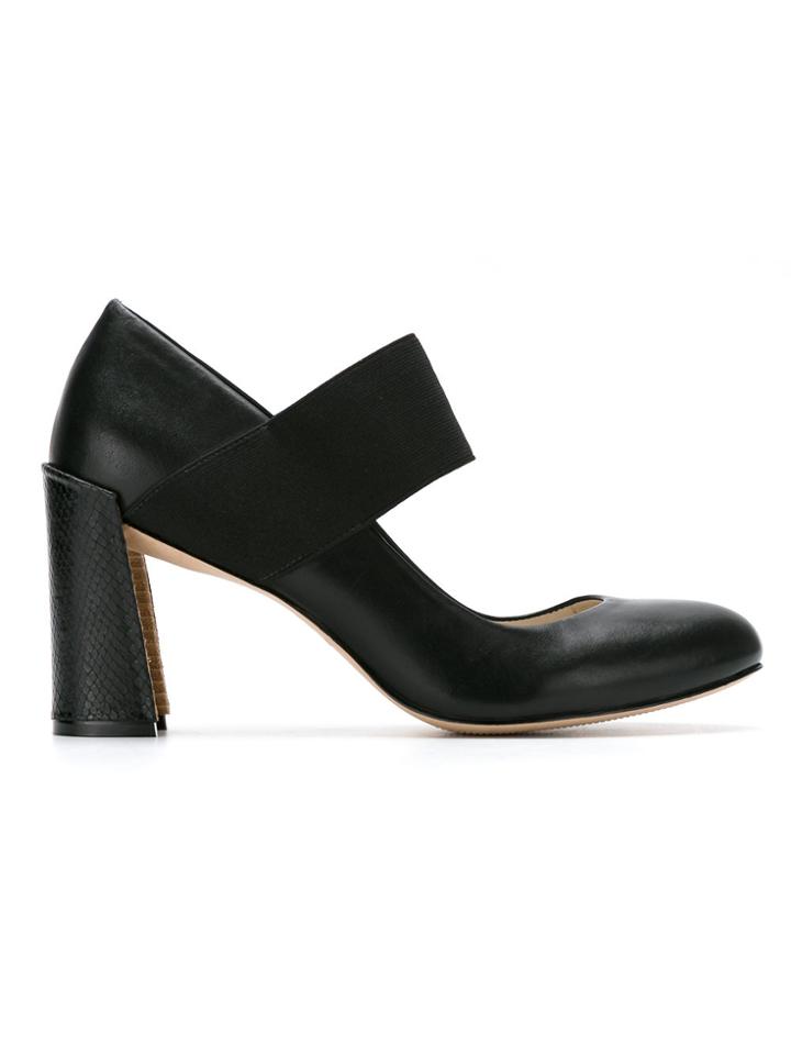 Mara Mac Round Toe Pumps - Black