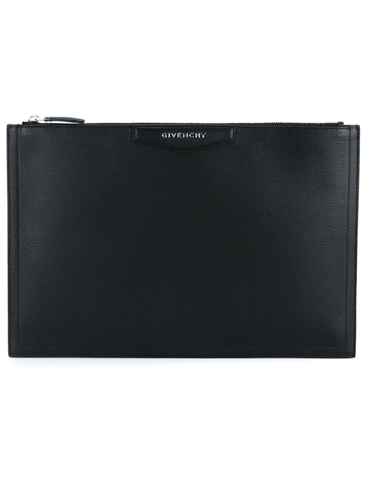 Givenchy Large Antigona Grained Leather Pouch - Black