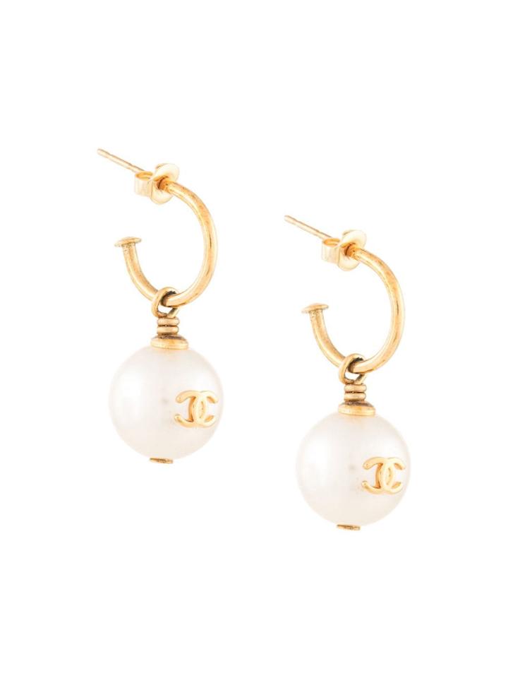 Chanel Vintage Pearl Mini Cc Earrings - White