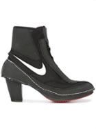 Comme Des Garçons Swoosh Block Heel Boots - Black