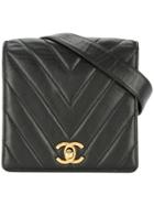 Chanel Vintage V Stitch Belt Bag - Black