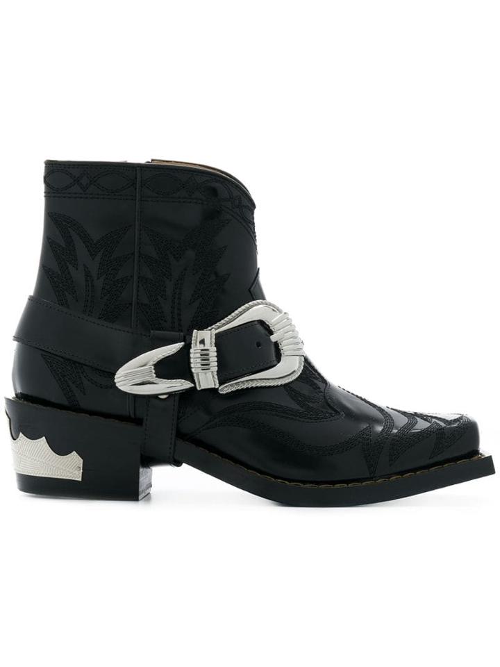 Toga Pulla - Black