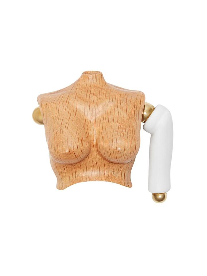 Burberry Beechwood And Enamel Figurine Brooch - Brown