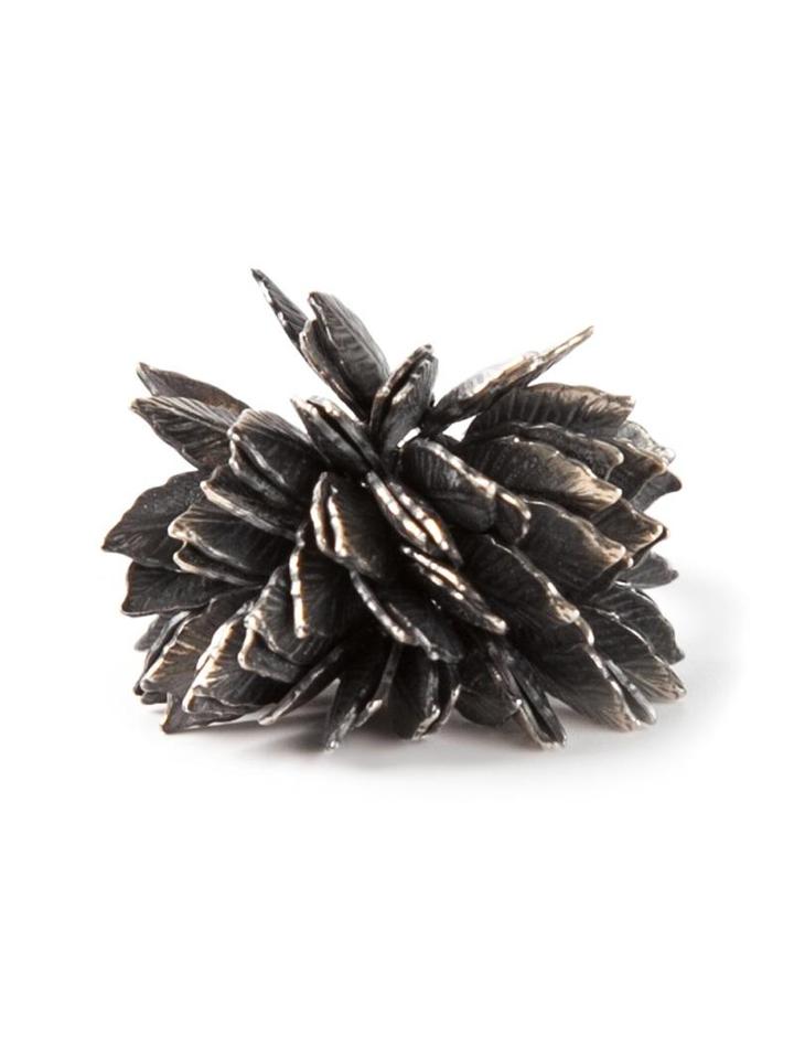 Ugo Cacciatori Leaf Detail Ring