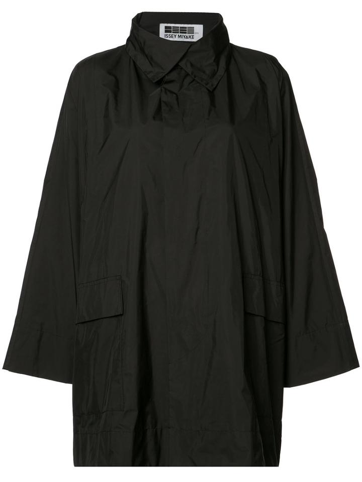 Issey Miyake - Classic Short Raincoat - Women - Polyester - 2, Women's, Black, Polyester