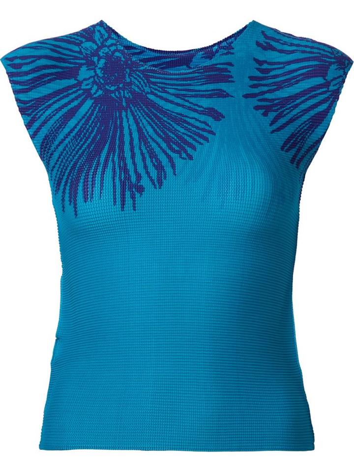 Issey Miyake Cauliflower Puff Ball Top