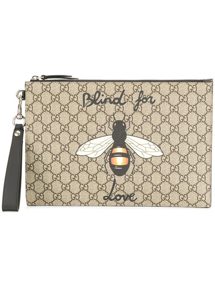 Gucci Gg Supreme Pouch With Bee - Nude & Neutrals