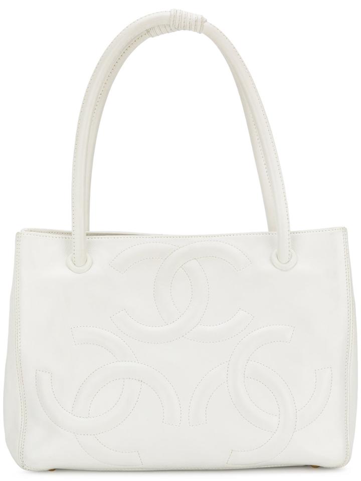 Chanel Vintage Stitched Logo Shoulder Bag - White