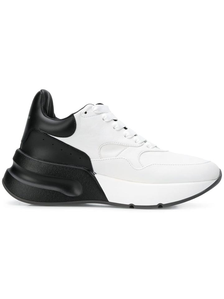 Alexander Mcqueen Two-tone Lace Up Sneakers - White