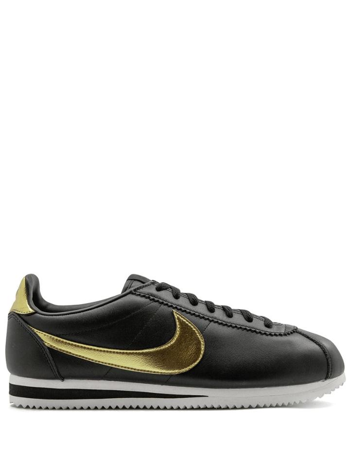 Nike Cortez Se Low Top Sneakers - Black