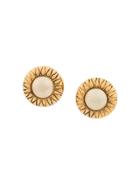 Chanel Vintage Clip On Earrings - Gold